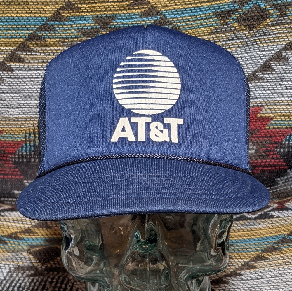 VTG AT&T Navy Blue Foam/Mesh Trucker Snapback. Cleaned and reshaped.